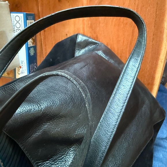 Frye Black Leather Shoulder Bag - Picture 8 of 10